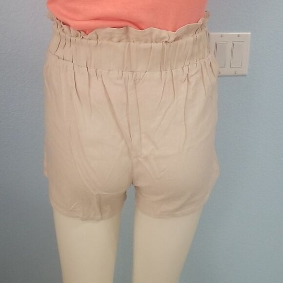 Heart & Hips Double Button Paper Bag Shorts - Picture 5 of 8